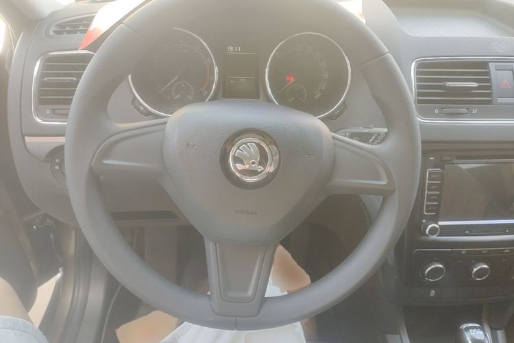 Used Skoda Yeti 2016 1.4TSI DSG Advanced Edition Steering Wheel