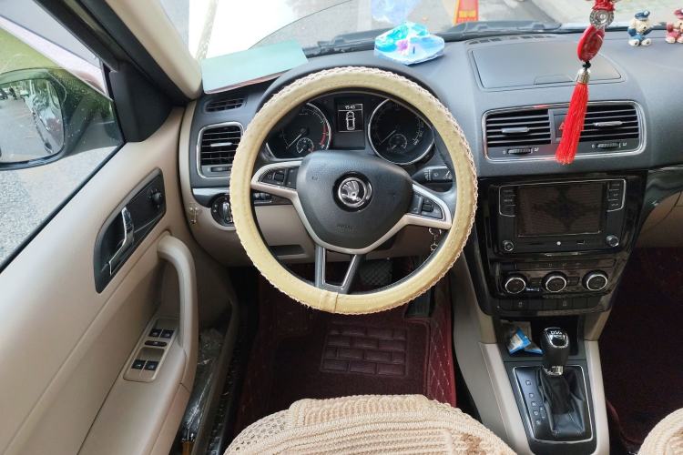 Used Skoda Yeti 2016 1.4TSI DSG Style Edition Steering Wheel