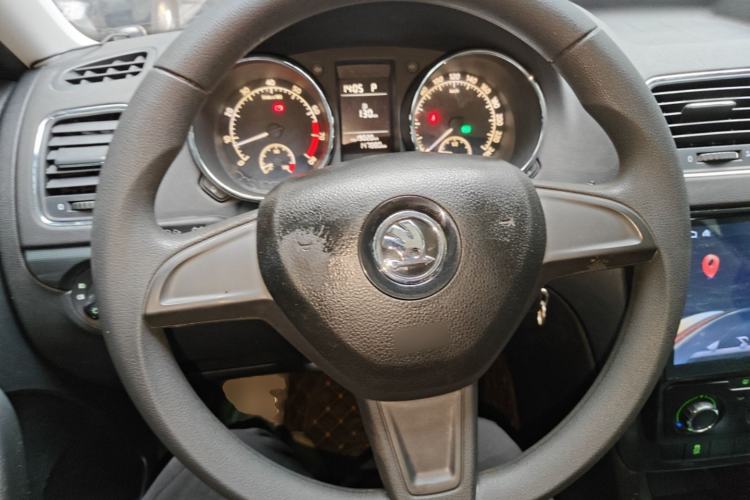 Used Skoda Yeti 2016 1.4TSI DSG Advanced Edition Steering Wheel