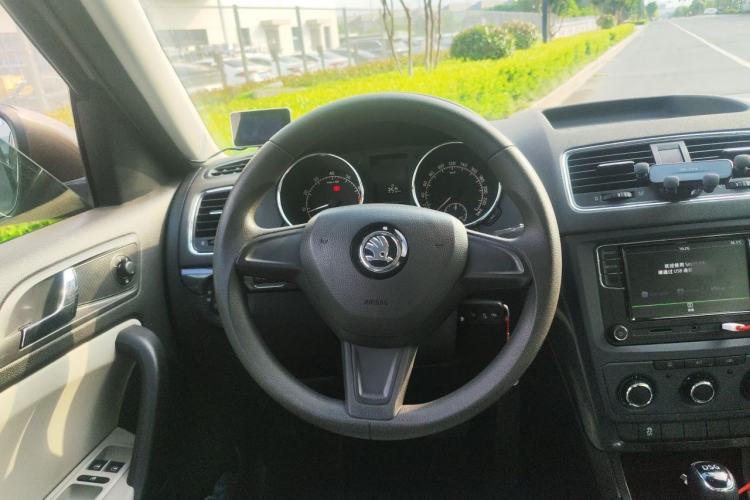 Used Skoda Yeti 2016 1.4TSI DSG Advanced Edition Steering Wheel