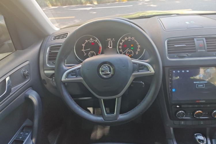 Used Skoda Yeti 2016 1.4TSI DSG Style Edition Steering Wheel