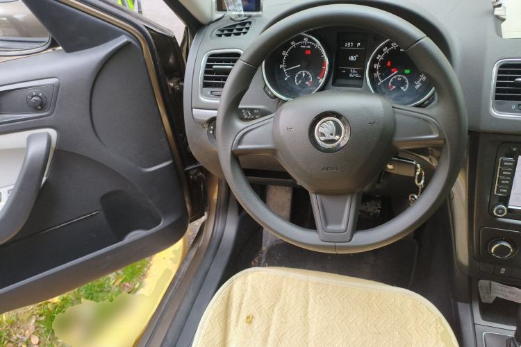 Used Skoda Yeti 2016 1.4TSI DSG Advanced Edition Steering Wheel