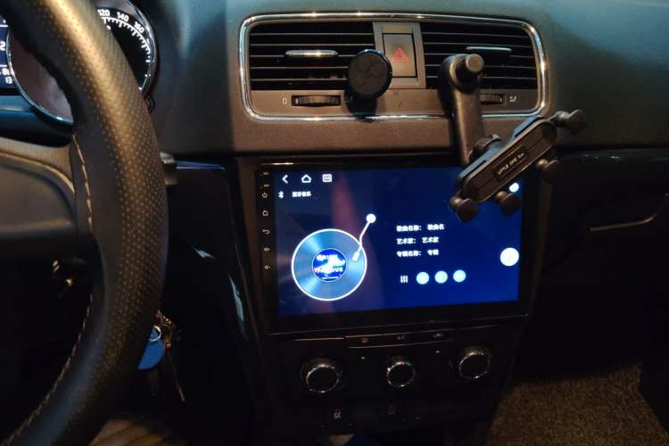 Used Skoda Yeti 2016 1.4TSI DSG Advanced Edition Audio And AC Panel