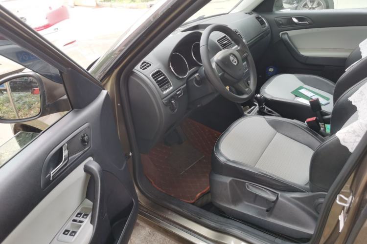 Used Skoda Yeti 2016 1.4TSI DSG Advanced Edition Driver Seat