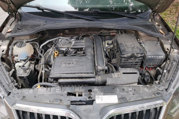 Used Skoda Yeti 2016 1.4TSI DSG Advanced Edition Engine Bay
