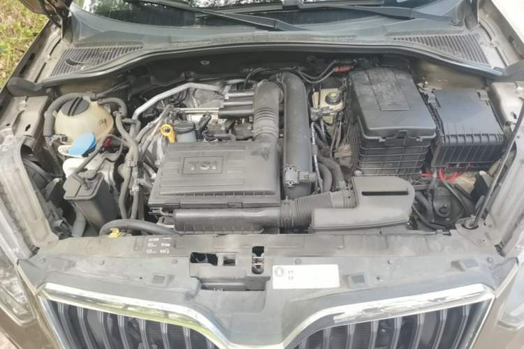 Used Skoda Yeti 2016 1.4TSI DSG Advanced Edition Engine Bay