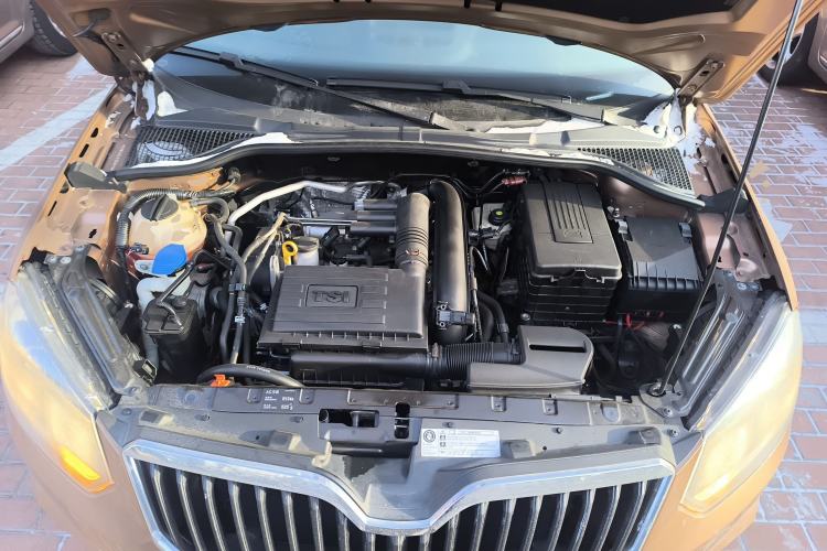 Used Skoda Yeti 2016 1.4TSI DSG Advanced Edition Engine Bay