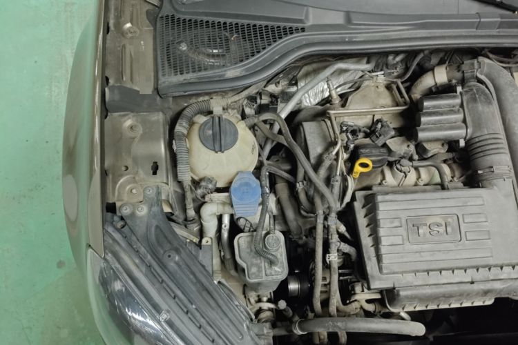 Used Skoda Yeti 2016 1.4TSI DSG Advanced Edition Engine Bay Right