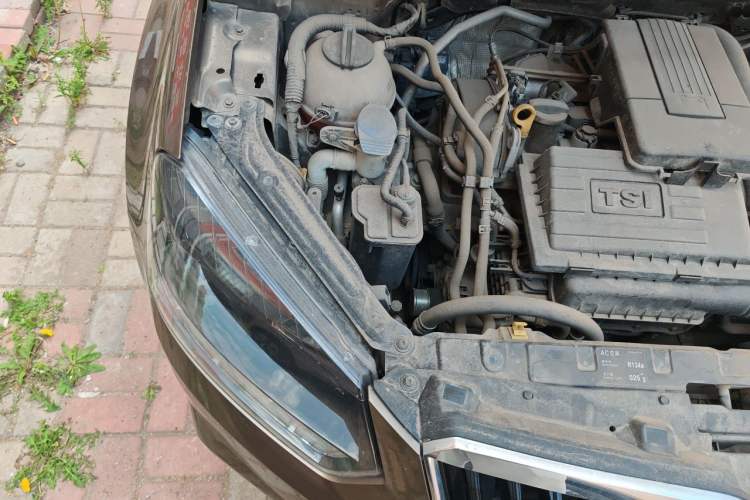 Used Skoda Yeti 2016 1.4TSI DSG Advanced Edition Engine Bay Right