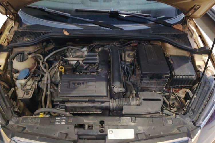 Used Skoda Yeti 2016 1.4TSI DSG Advanced Edition Engine Bay