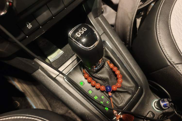 Used Skoda Yeti 2016 1.4TSI DSG Advanced Edition Gear Lever