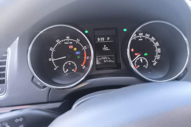 Used Skoda Yeti 2016 1.4TSI DSG Advanced Edition Instrument Cluster