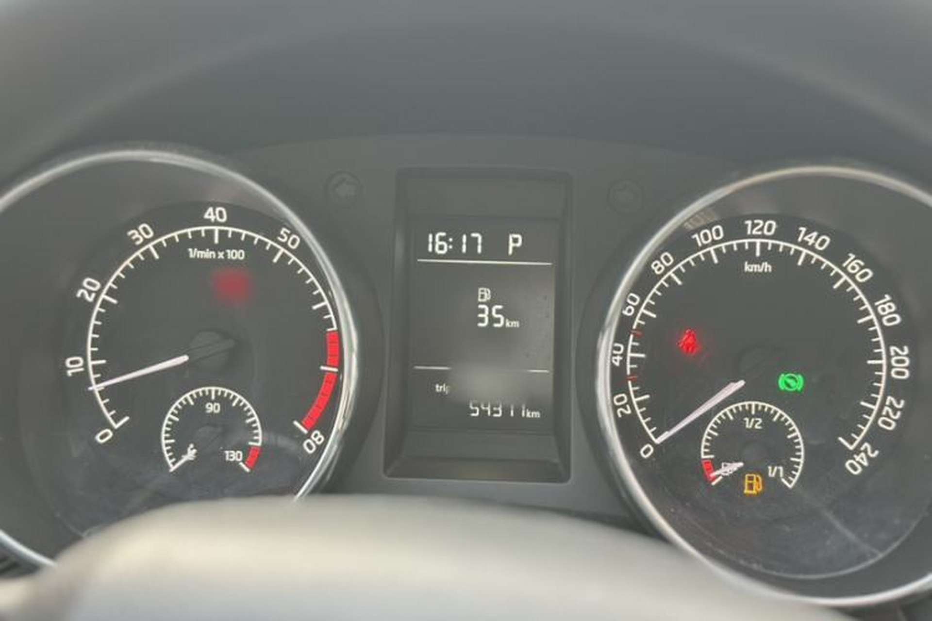Used Skoda Yeti 2016 1.4TSI DSG Advanced Edition Interior 2
