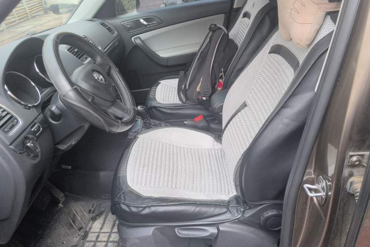 Used Skoda Yeti 2016 1.4TSI DSG Advanced Edition Left Front Seat
