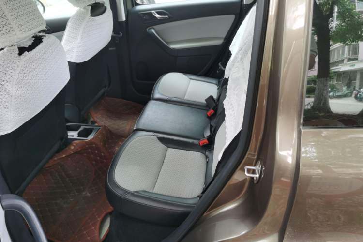 Used Skoda Yeti 2016 1.4TSI DSG Advanced Edition Left Rear Seat