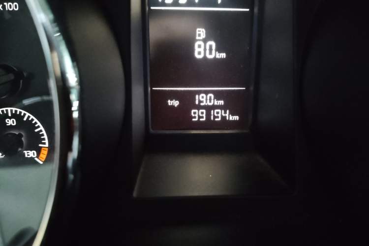 Used Skoda Yeti 2016 1.4TSI DSG Advanced Edition Odometer Close Up