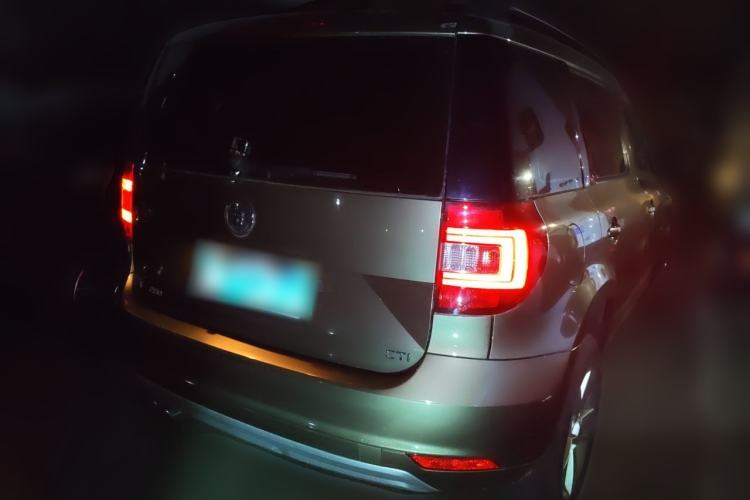 Used Skoda Yeti 2016 1.4TSI DSG Advanced Edition Rear Right 45 Deg