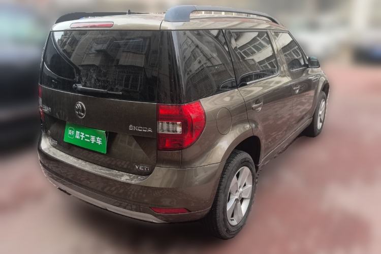 Used Skoda Yeti 2016 1.4TSI DSG Advanced Edition Rear Right 45 Deg
