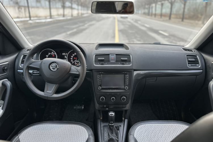 Used Skoda Yeti 2016 1.4TSI DSG Advanced Edition Steering Wheel