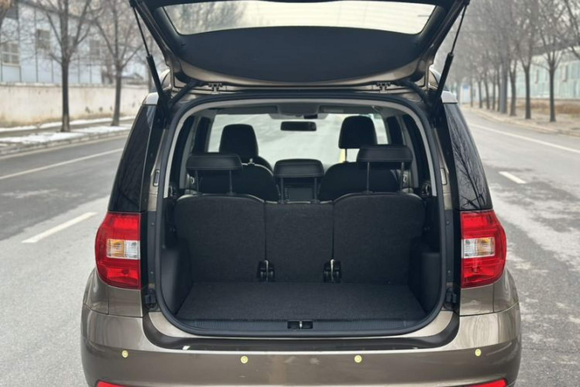 Used Skoda Yeti 2016 1.4TSI DSG Advanced Edition Trunk