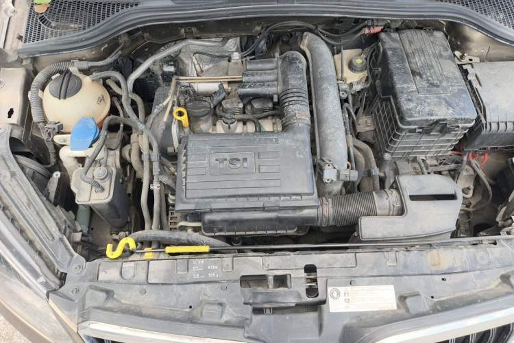 Used Skoda Yeti 2016 1.4TSI DSG Advanced Edition Engine Bay