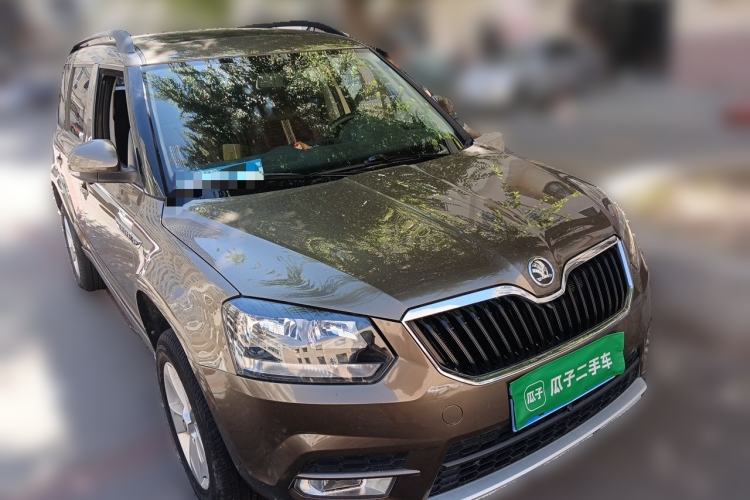 Used Skoda Yeti 2016 1.4TSI DSG Advanced Edition Front Right 45 Deg