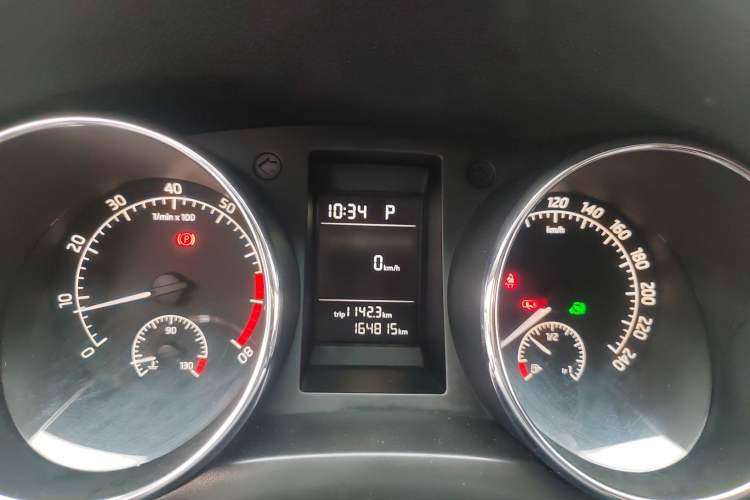Used Skoda Yeti 2016 1.4TSI DSG Advanced Edition Instrument Cluster