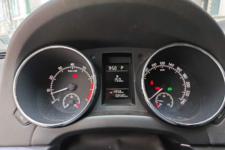 Used Skoda Yeti 2016 1.4TSI DSG Advanced Edition Instrument Cluster
