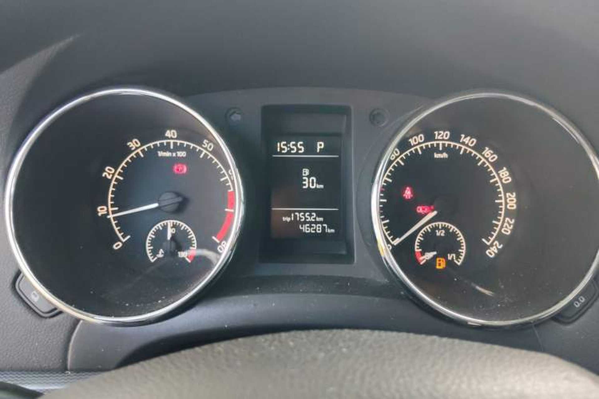 Used Skoda Yeti 2016 1.4TSI DSG Advanced Edition Instrument Cluster