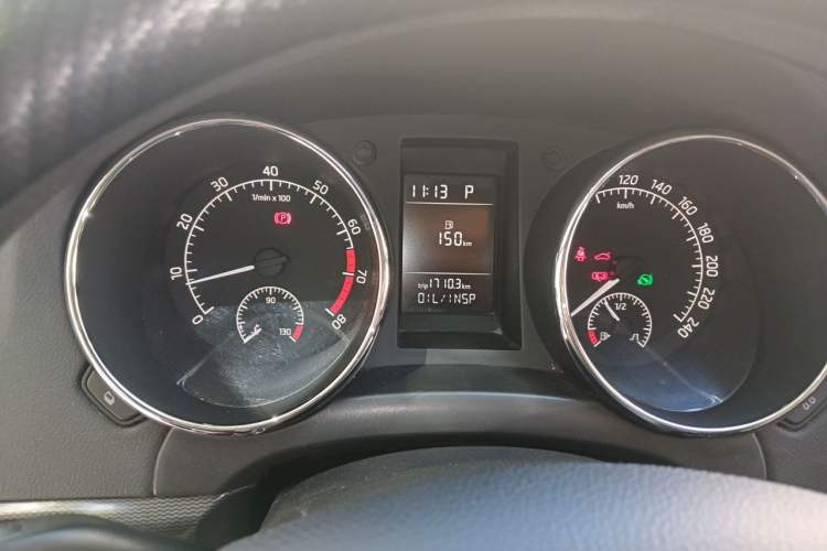 Used Skoda Yeti 2016 1.4TSI DSG Advanced Edition Instrument Cluster