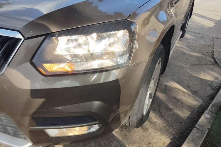 Used Skoda Yeti 2016 1.4TSI DSG Advanced Edition Left Front Headlight