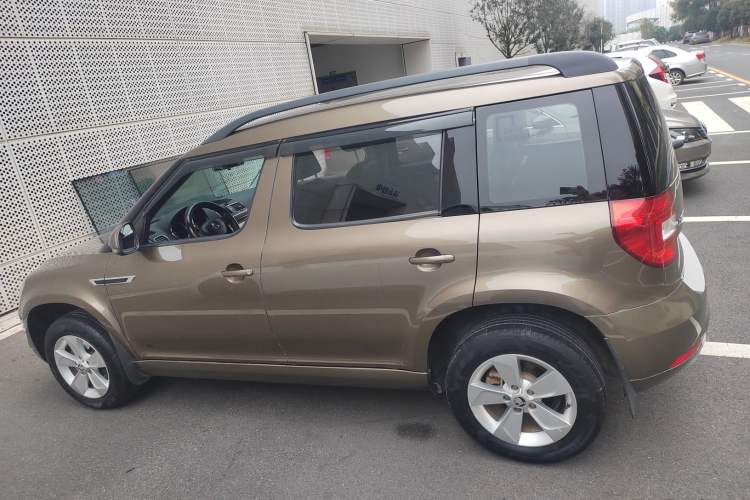 Used Skoda Yeti 2016 1.4TSI DSG Advanced Edition Left Side