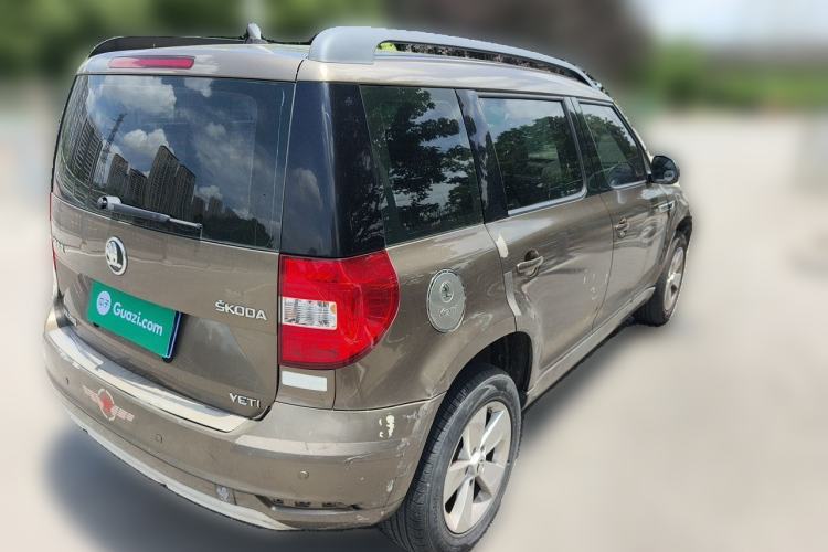 Used Skoda Yeti 2016 1.4TSI DSG Advanced Edition Rear Right 45 Deg