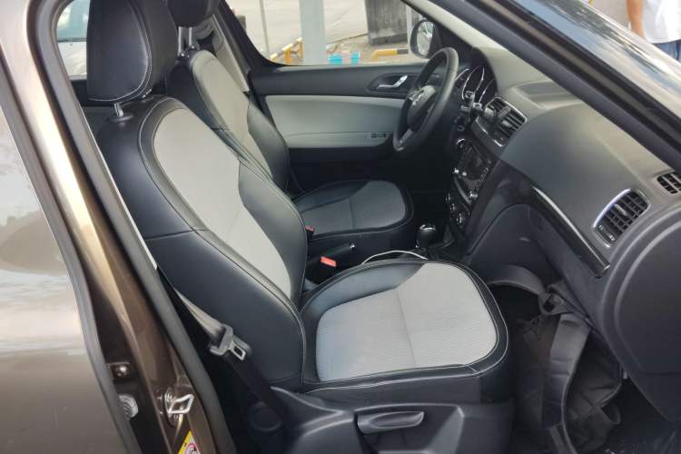 Used Skoda Yeti 2016 1.4TSI DSG Advanced Edition Right Front Seat