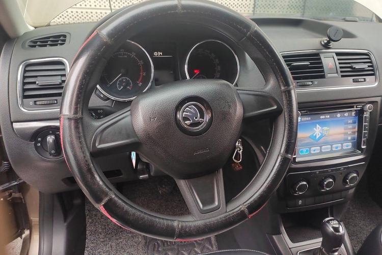 Used Skoda Yeti 2016 1.4TSI DSG Advanced Edition Steering Wheel