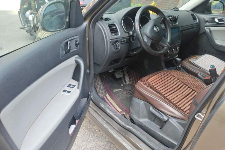 Used Skoda Yeti 2016 1.4TSI DSG Advanced Edition Driver Seat