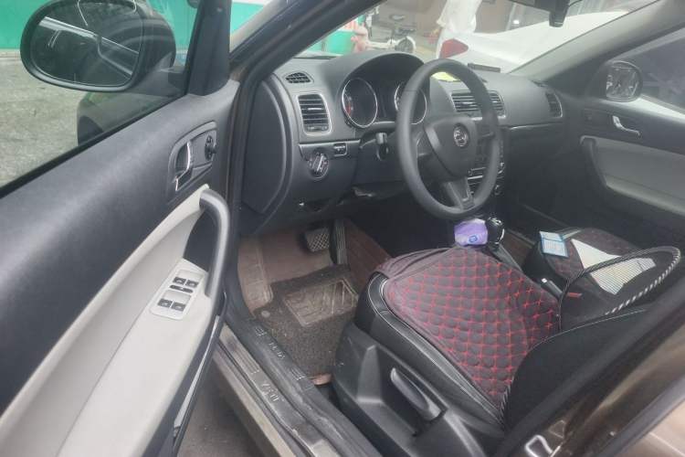 Used Skoda Yeti 2016 1.4TSI DSG Advanced Edition Driver Seat