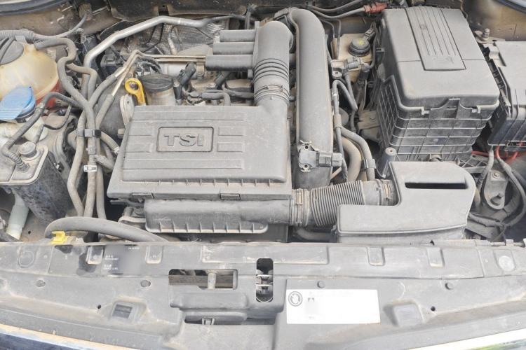 Used Skoda Yeti 2016 1.4TSI DSG Advanced Edition Engine Bay