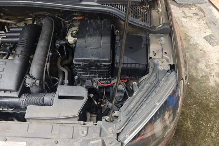 Used Skoda Yeti 2016 1.4TSI DSG Advanced Edition Engine Bay Left