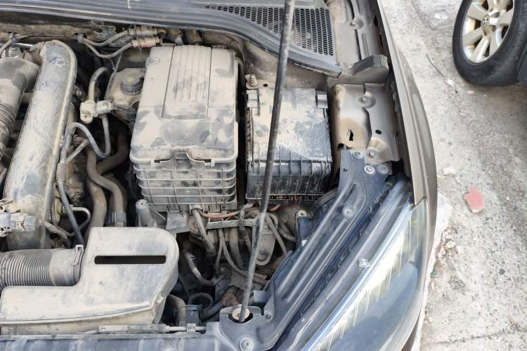 Used Skoda Yeti 2016 1.4TSI DSG Advanced Edition Engine Bay Left