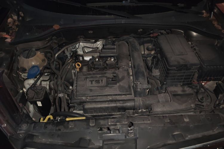 Used Skoda Yeti 2016 1.4TSI DSG Advanced Edition Engine Bay
