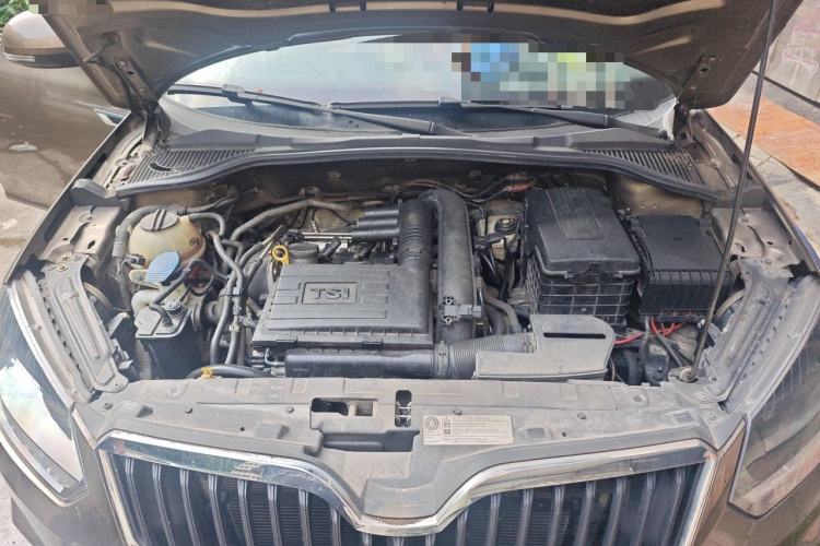 Used Skoda Yeti 2016 1.4TSI DSG Advanced Edition Engine Bay
