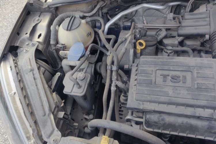 Used Skoda Yeti 2016 1.4TSI DSG Advanced Edition Engine Bay Right