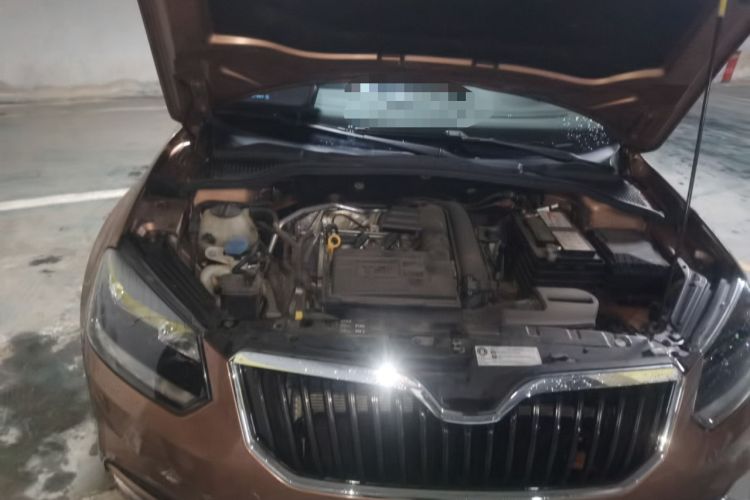 Used Skoda Yeti 2016 1.4TSI DSG Advanced Edition Engine Bay Right