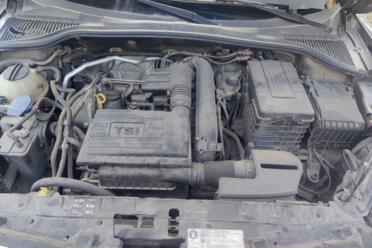 Used Skoda Yeti 2016 1.4TSI DSG Advanced Edition Engine Bay