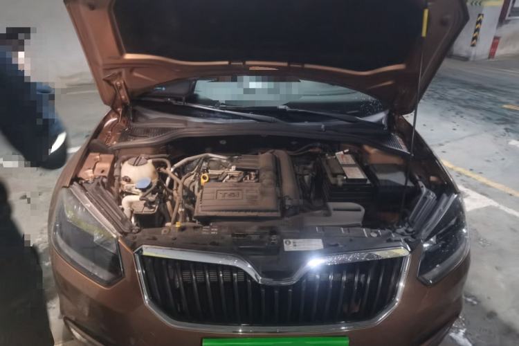 Used Skoda Yeti 2016 1.4TSI DSG Advanced Edition Engine Bay