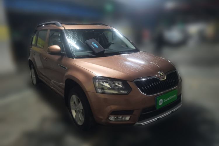 Used Skoda Yeti 2016 1.4TSI DSG Advanced Edition Front Right 45 Deg