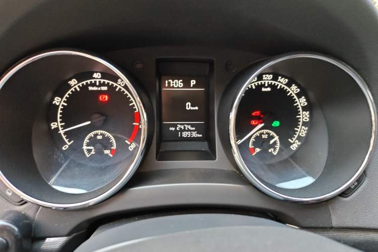 Used Skoda Yeti 2016 1.4TSI DSG Advanced Edition Instrument Cluster