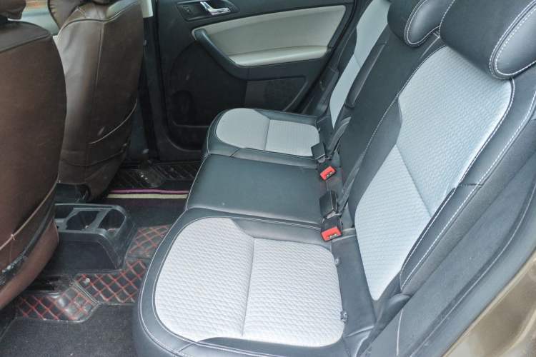 Used Skoda Yeti 2016 1.4TSI DSG Advanced Edition Left Rear Seat