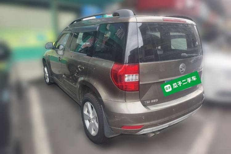 Used Skoda Yeti 2016 1.4TSI DSG Advanced Edition Rear Left 45 Deg